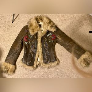 XOXO Hippie-style embroidered leather jacket with faux fur - Small